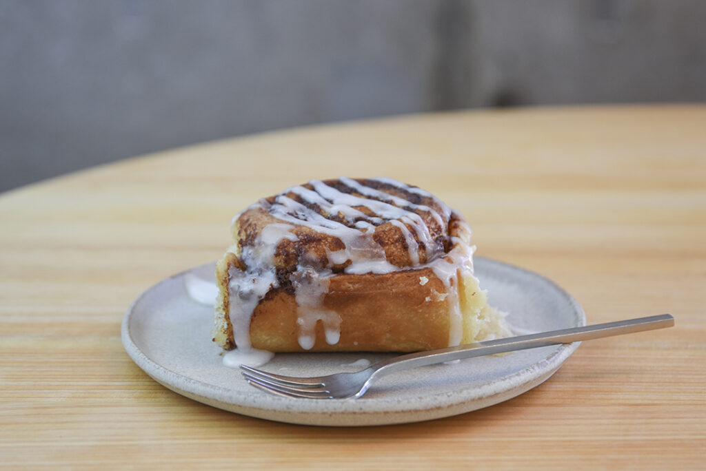 SUNNY GEORGE COFFEE シナモンロール